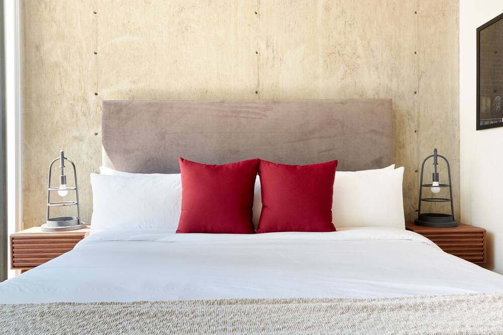 Photo of Bedroom in Little Italy