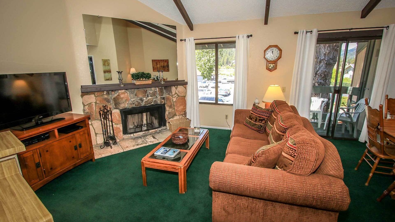 Photo of Livingroom in Boulder Bay