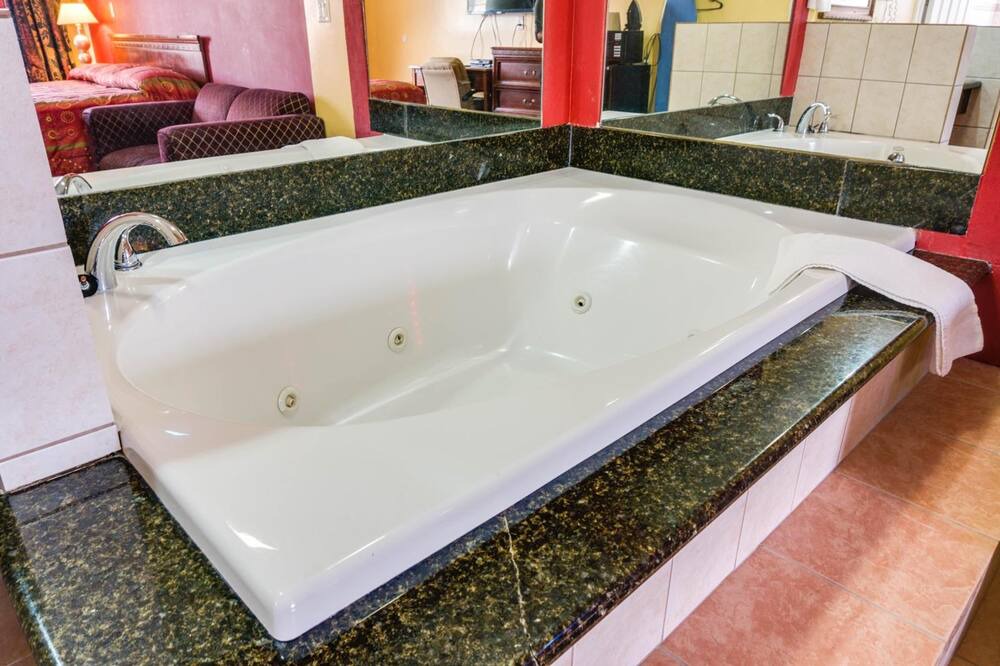 Photo of Bathroom in Orange