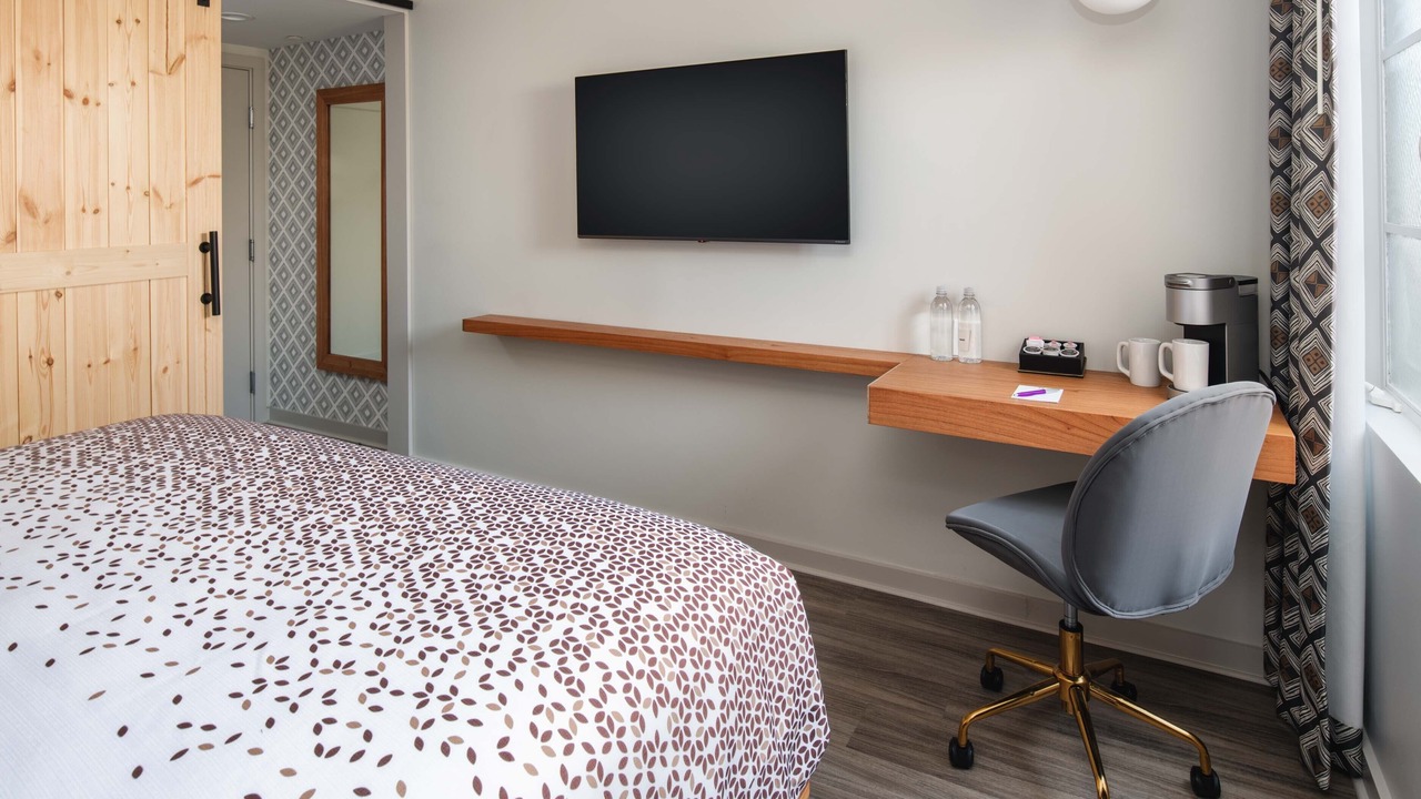 Photo of Bedroom in Downtown North