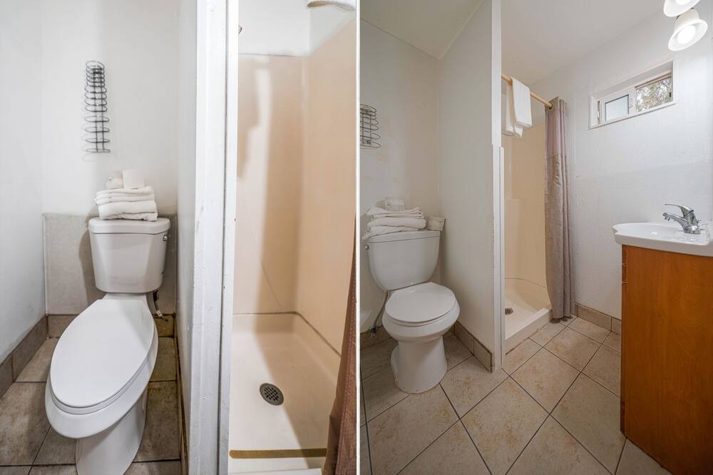 Photo of Bathroom in Old Farm District