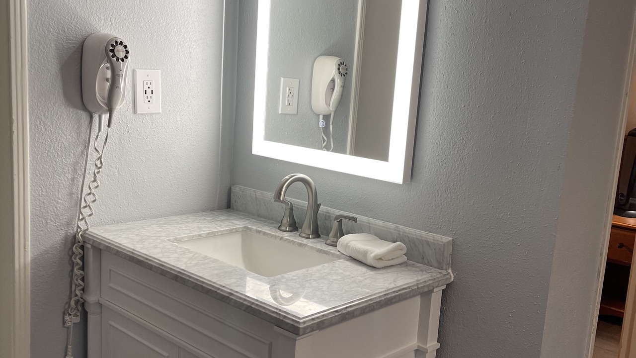 Photo of Bathroom in Shell Beach