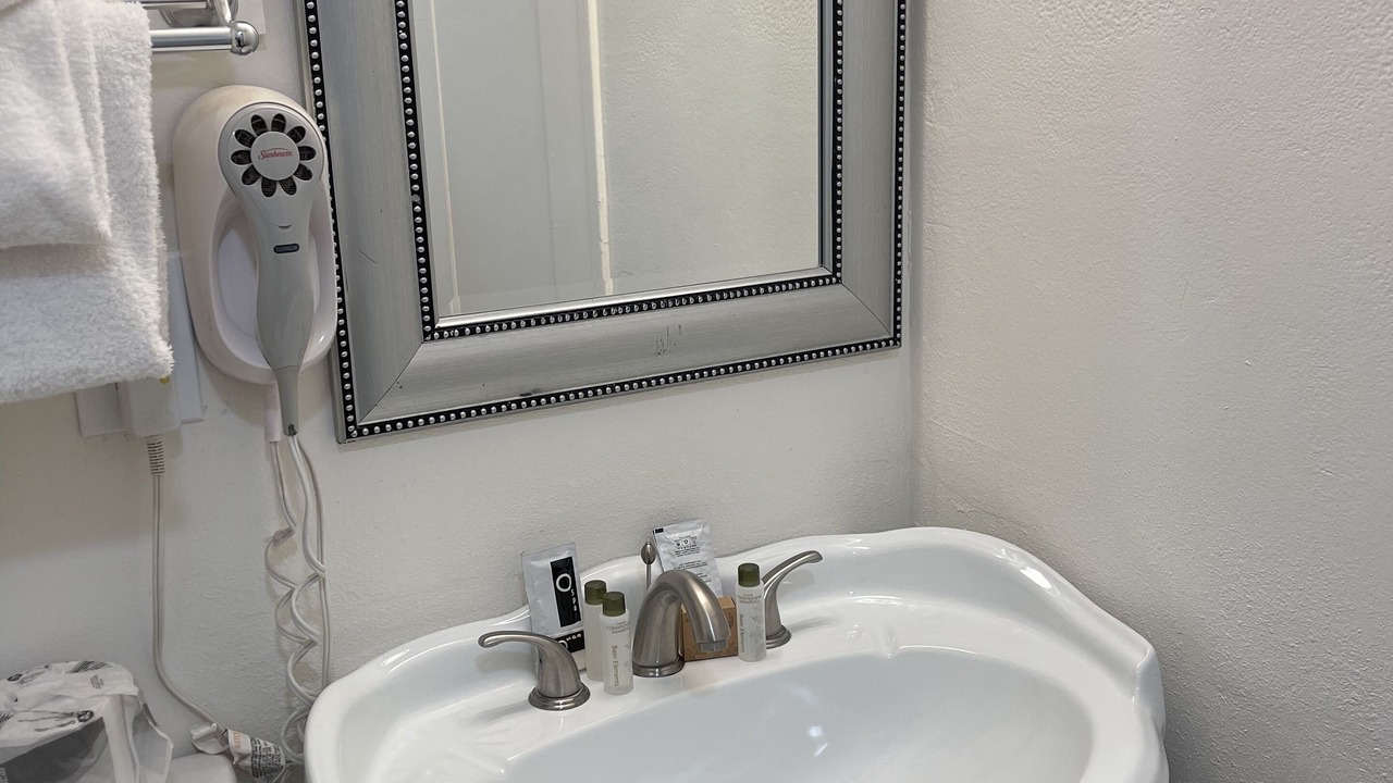 Photo of Bedroom in Shell Beach