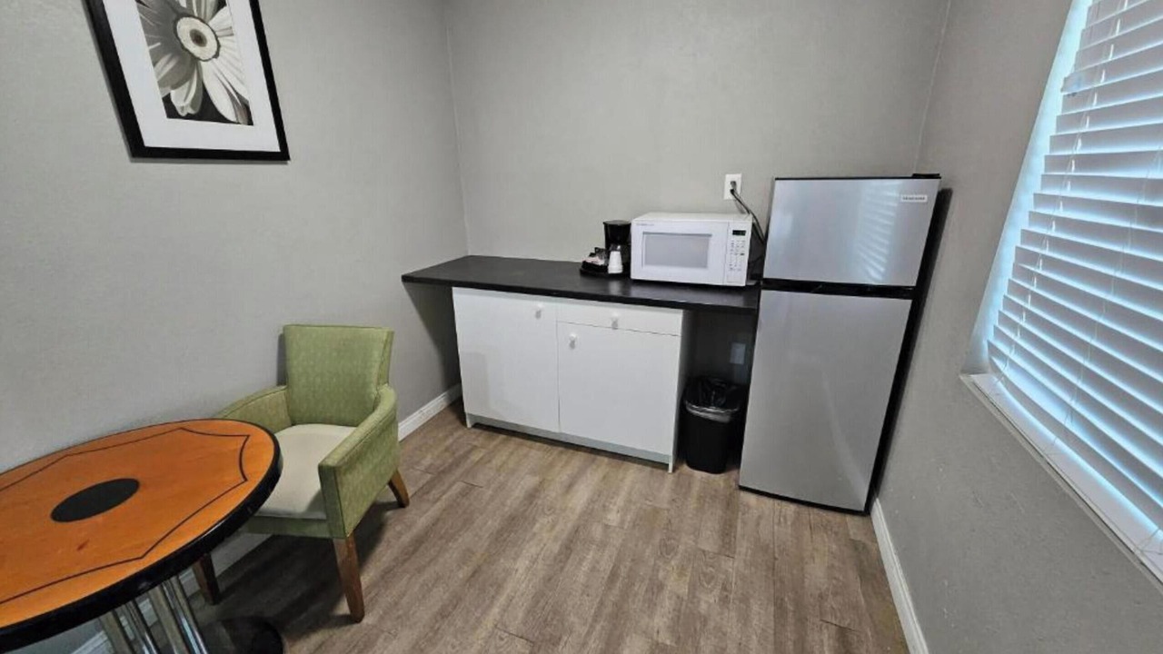Photo of Bedroom in Ridgecrest