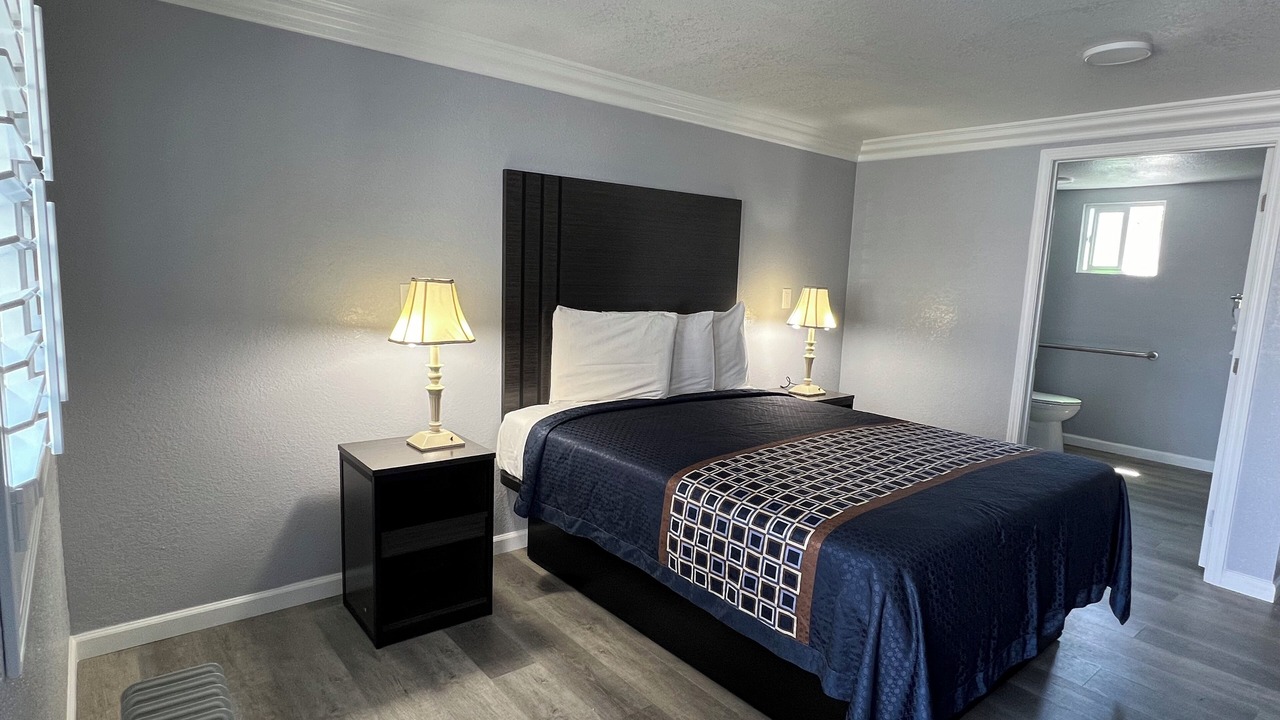 Photo of Bedroom in Downtown