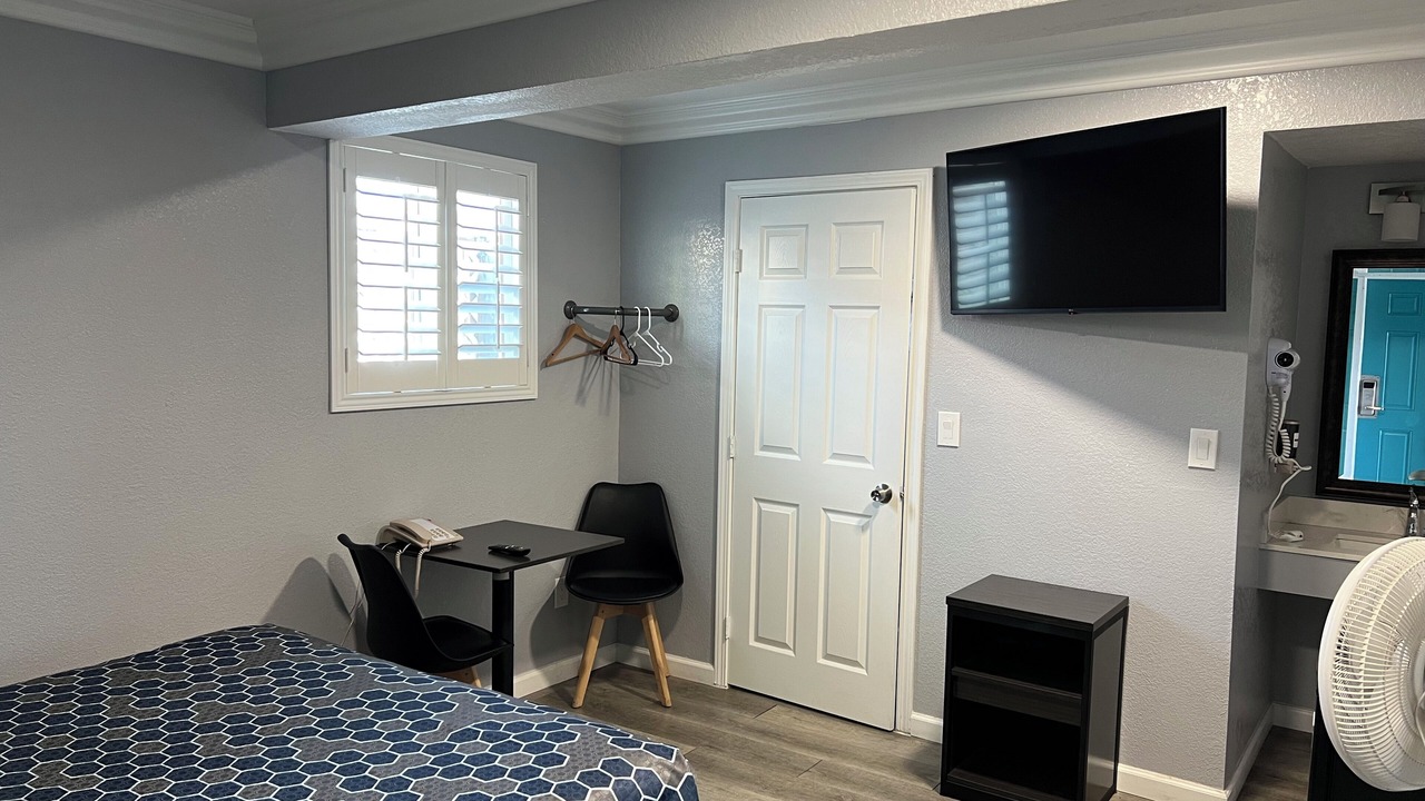 Photo of Bedroom in Downtown