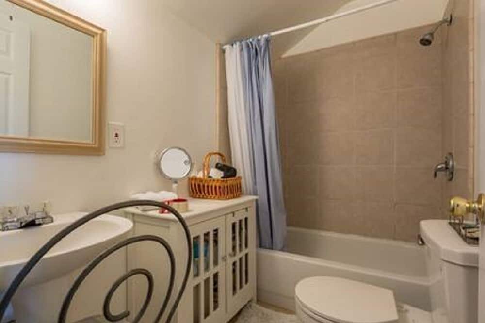 Photo of Bathroom in Grover Beach