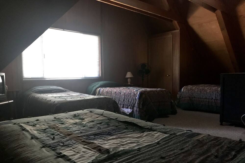 Photo of Bedroom in Tahoma