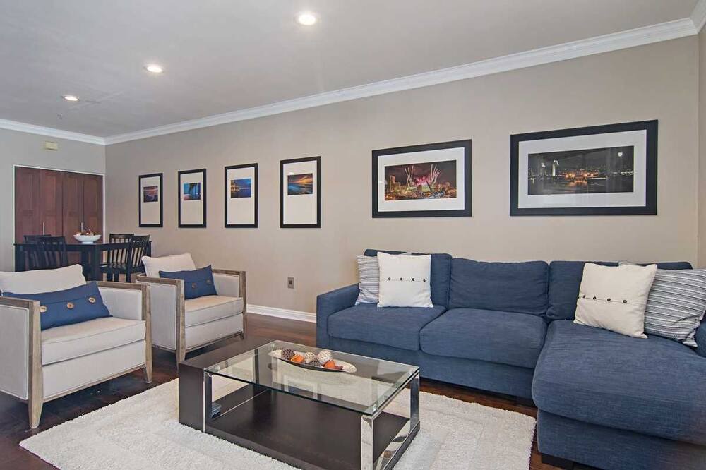 Photo of Livingroom in Downtown San Diego