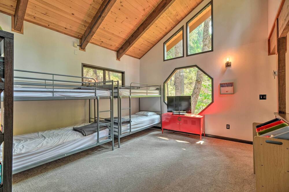 Photo of Others in Arnold