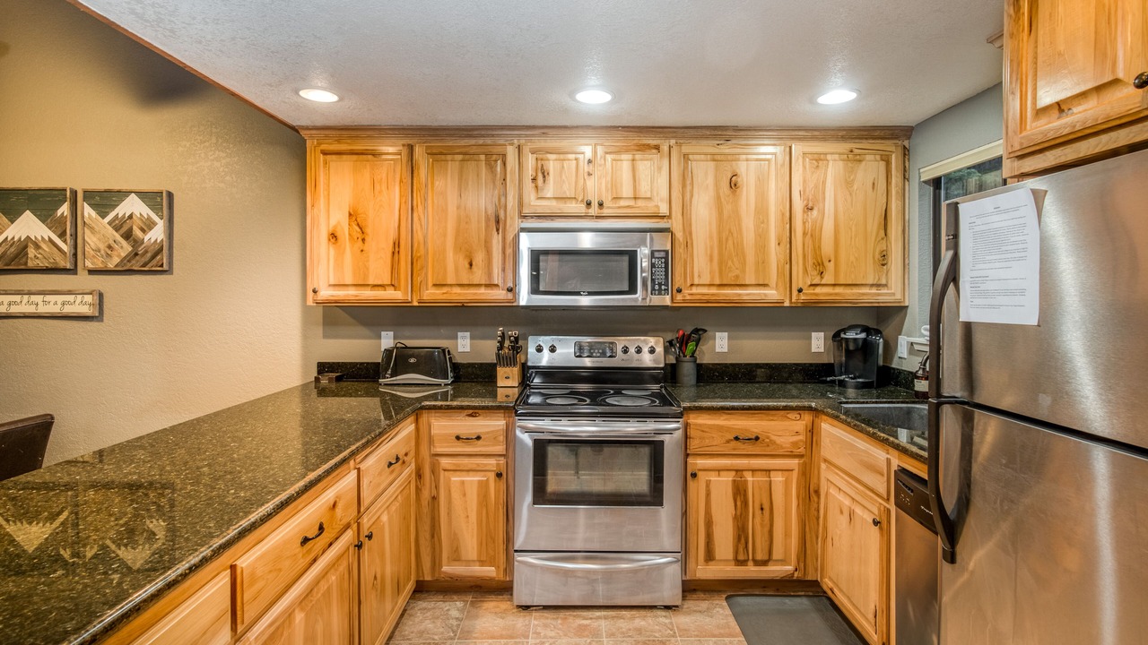 Photo of Kitchen in Shaver Lake