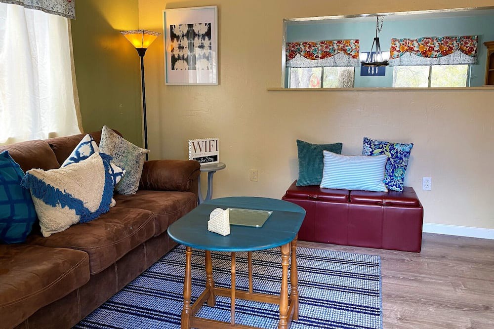 Photo of Livingroom in Ponderosa Park