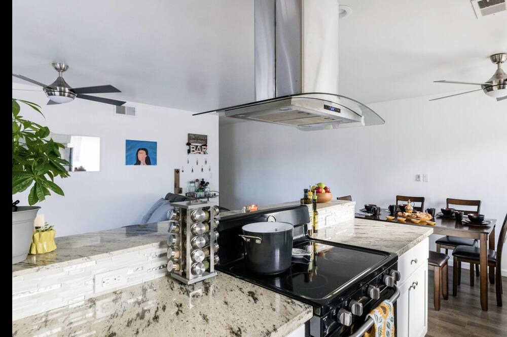 Photo of Kitchen in Miner