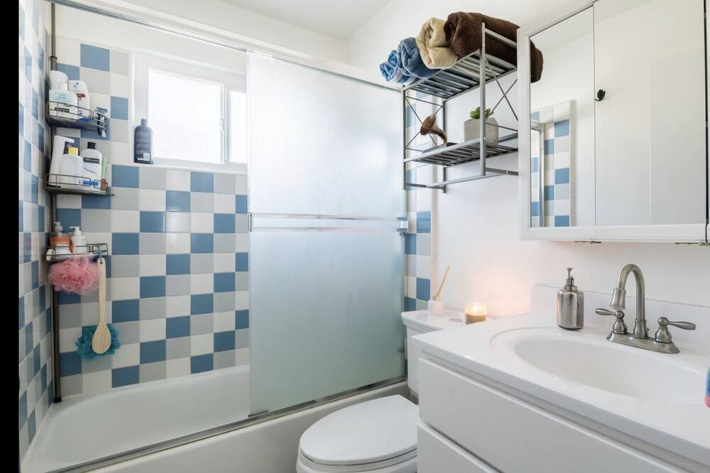 Photo of Bedroom in Miner