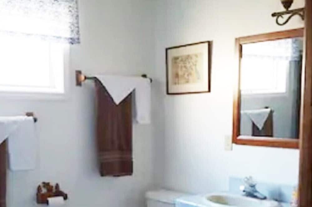 Photo of Bathroom in June Lake
