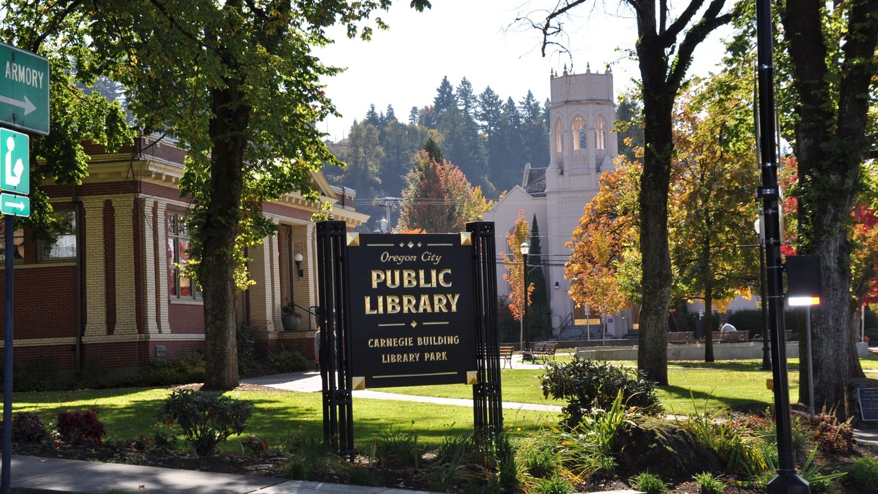 Photo of Outdoor in McLoughlin