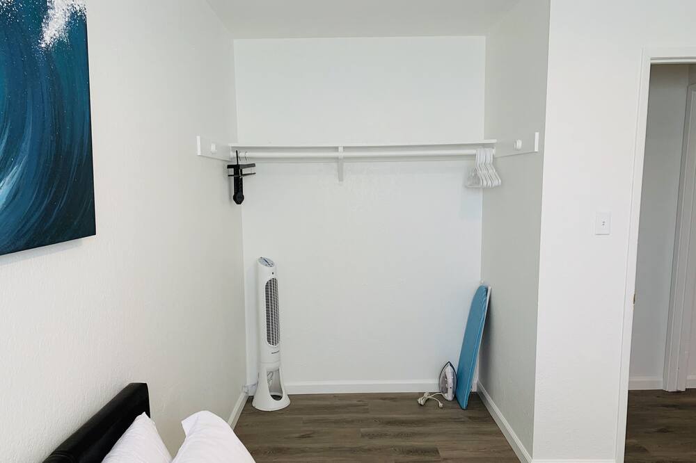 Photo of Bedroom in San Leandro