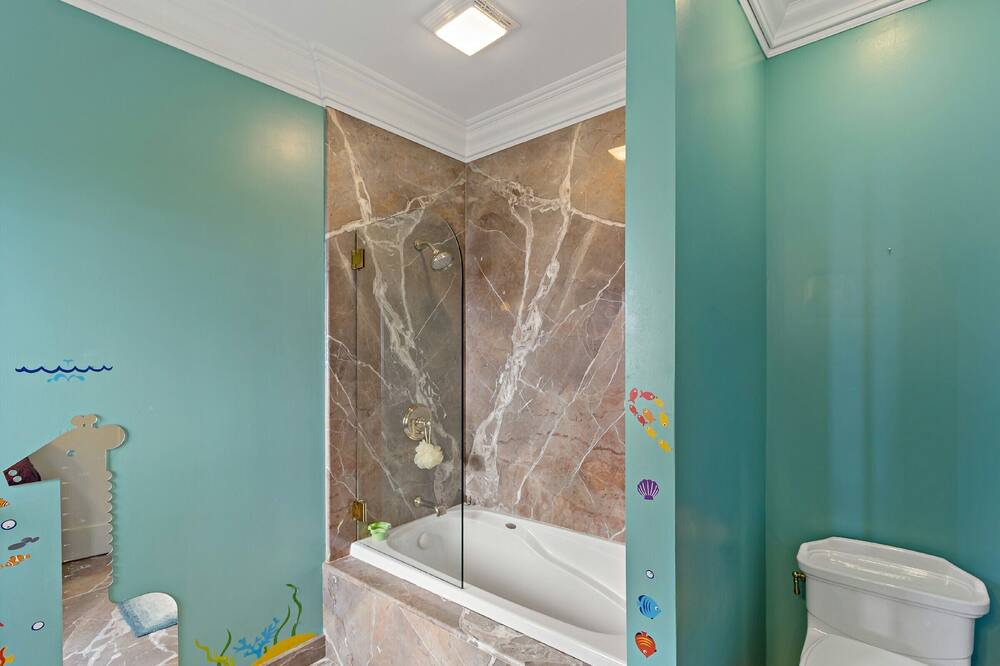 Photo of Bathroom in Oakland