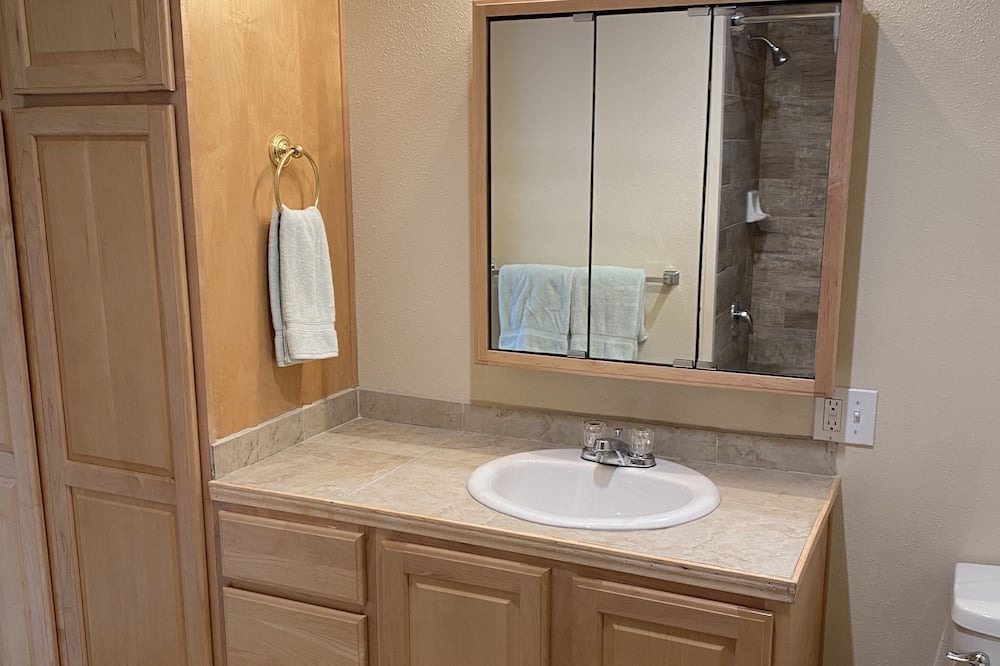 Photo of Bedroom in Arroyo Grande