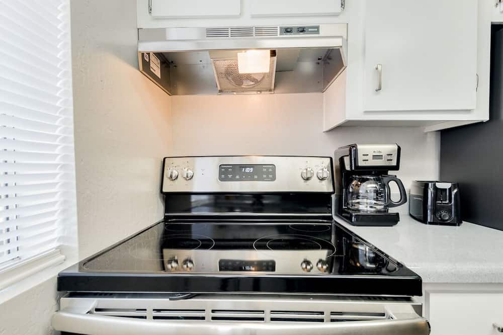 Photo of Kitchen in Surprise