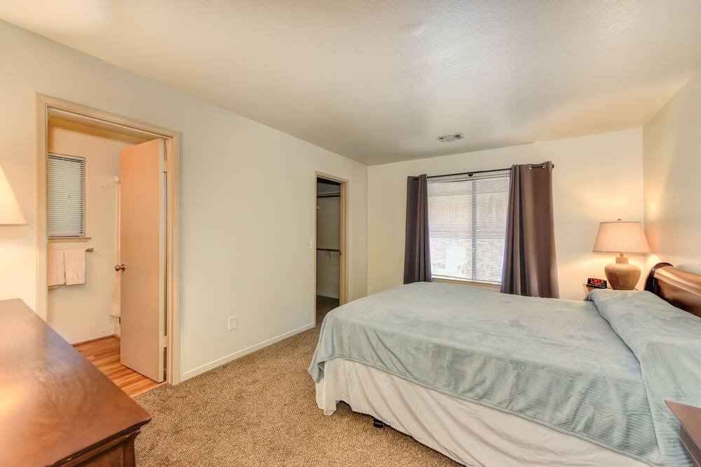 Photo of Bedroom in Rescue