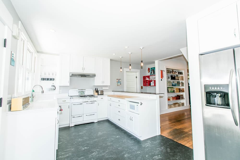 Photo of Kitchen in Southwest Santa Rosa