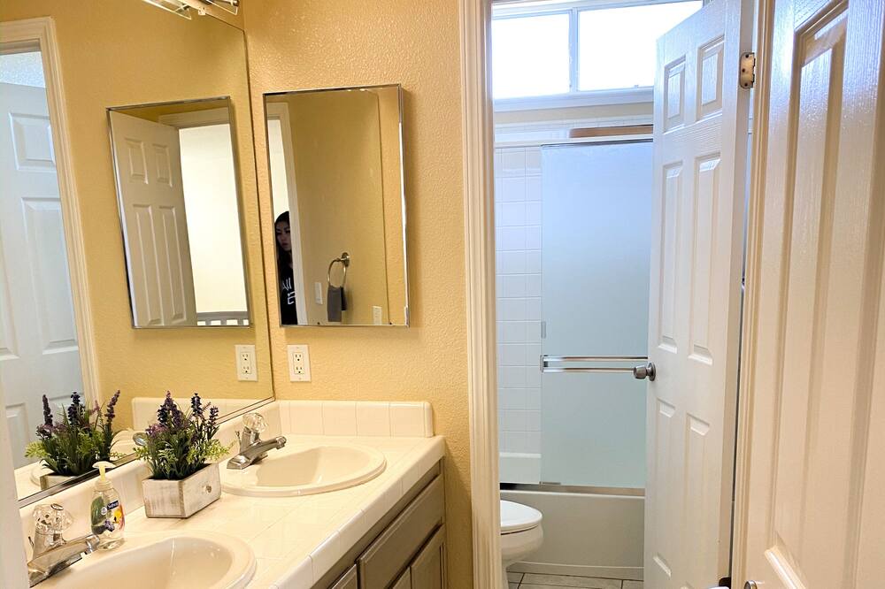 Photo of Bathroom in Silver Creek