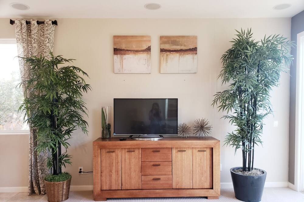 Photo of Livingroom in Roosevelt