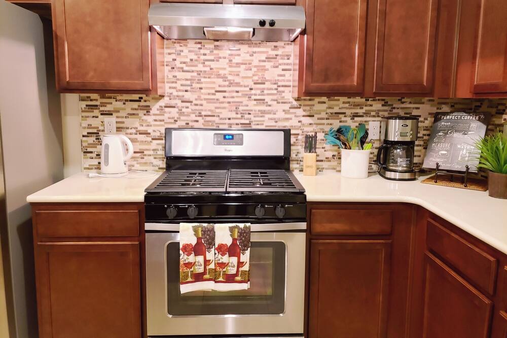 Photo of Kitchen in Roosevelt
