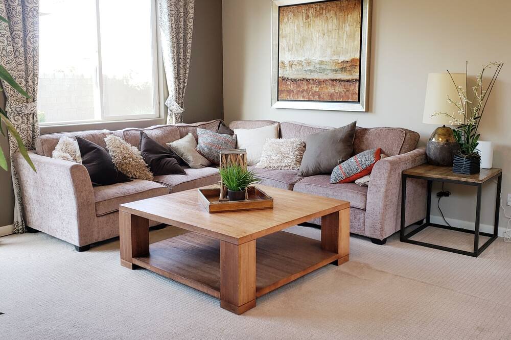 Photo of Livingroom in Roosevelt