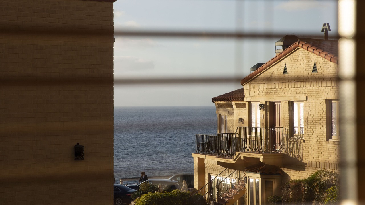 Photo of Bedroom in Village of La Jolla