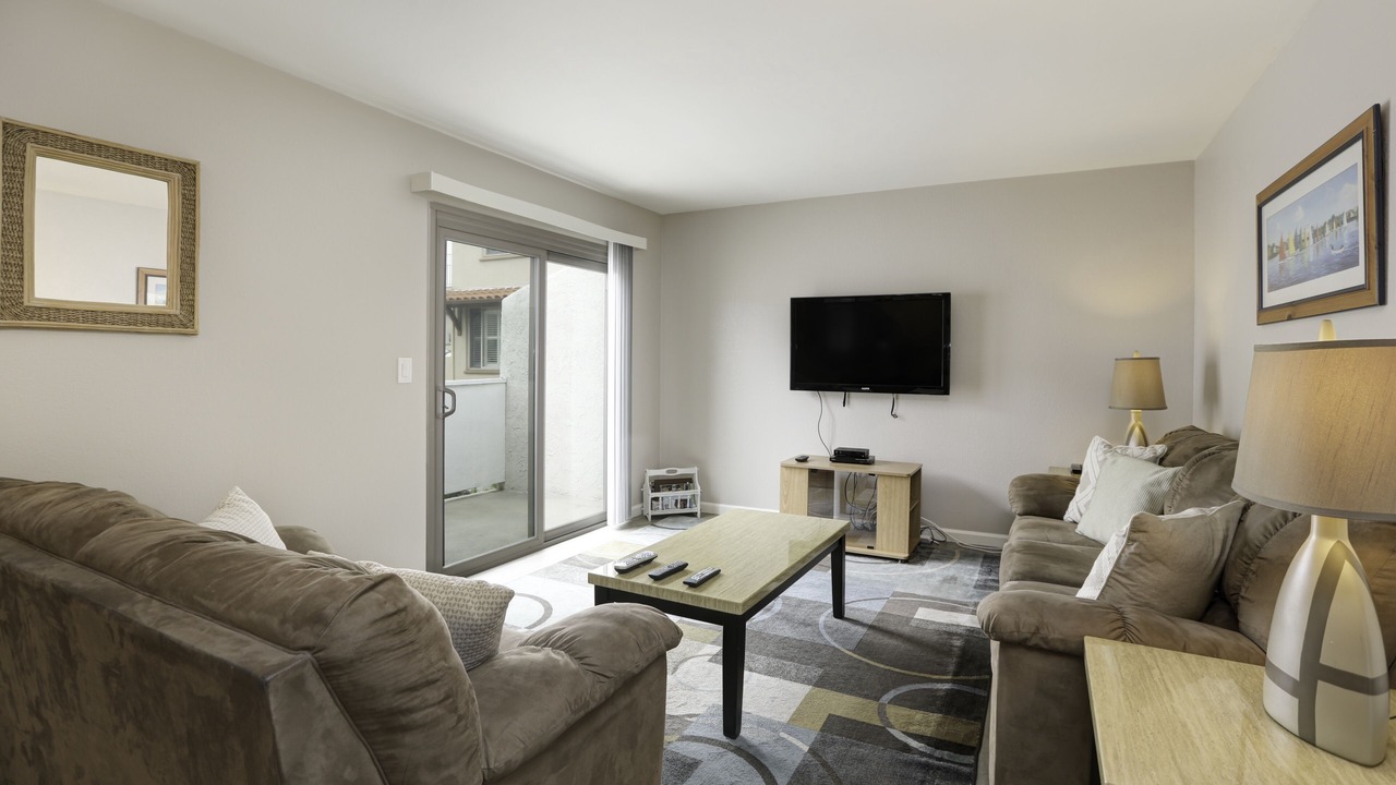 Photo of Bedroom in Motel District