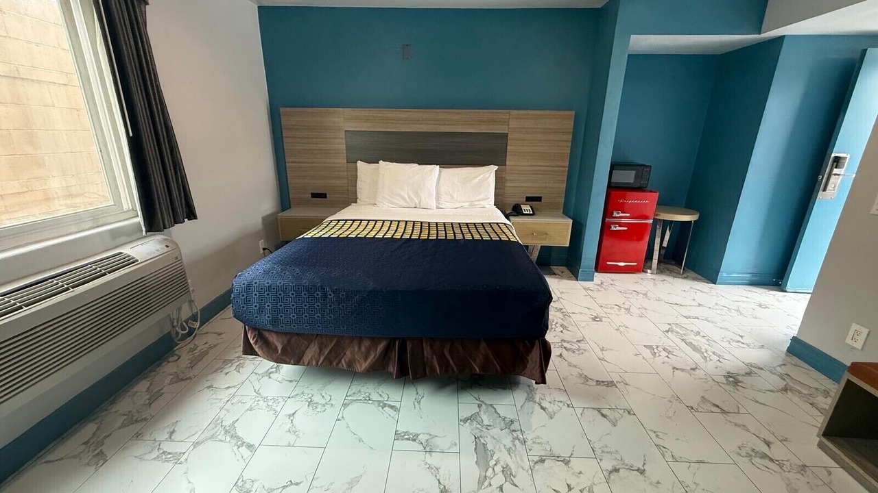 Photo of Bedroom in Southwest Anaheim