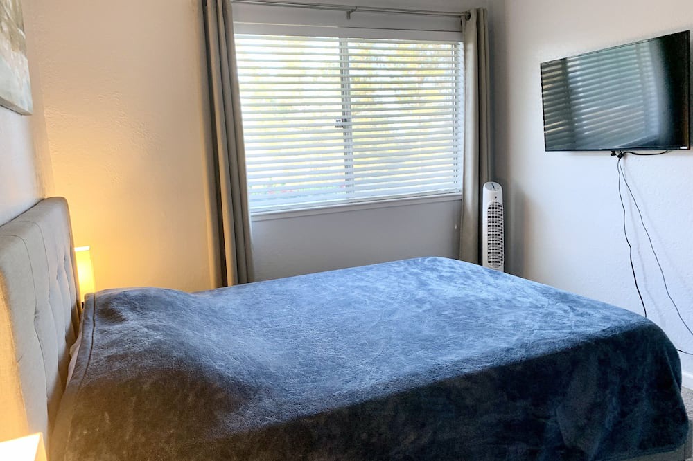 Photo of Bedroom in Vallejo