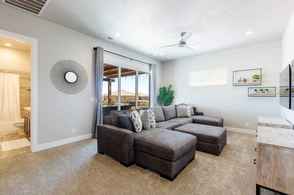 Photo of Livingroom in Ivins