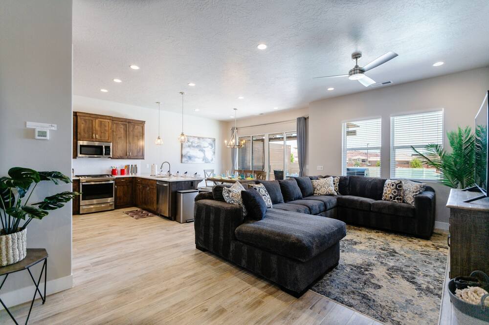 Photo of Livingroom in Ivins