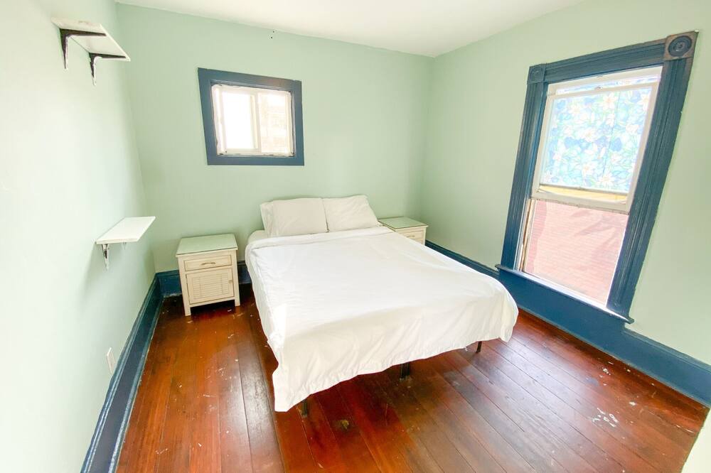 Photo of Bedroom in Downtown San Diego
