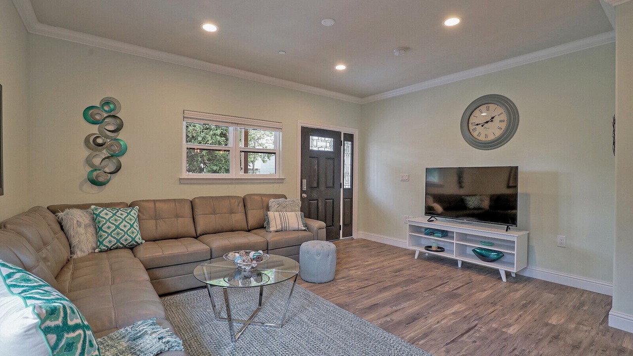 Photo of Livingroom in Mountain View