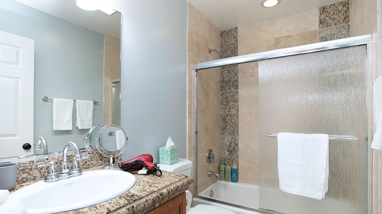 Photo of Bathroom in Westside Costa Mesa