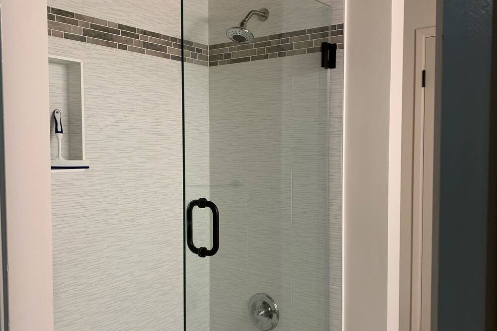 Photo of Bathroom in St. Helena
