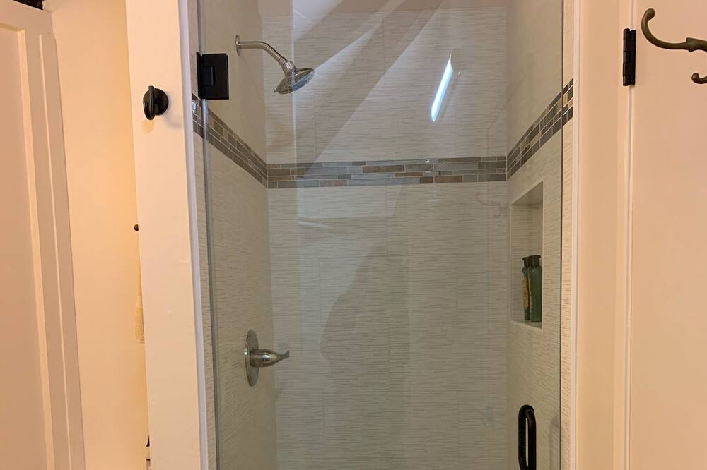 Photo of Bathroom in St. Helena