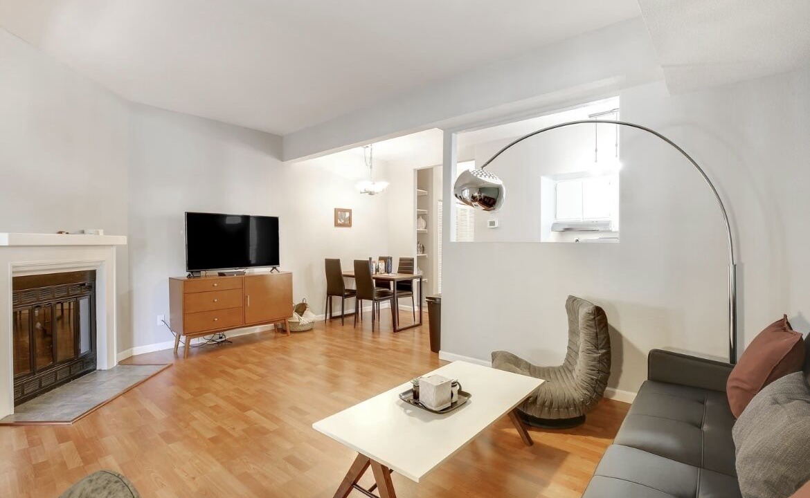 Photo of Livingroom in North San Jose