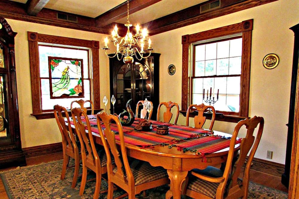 Photo of Livingroom in Markleeville