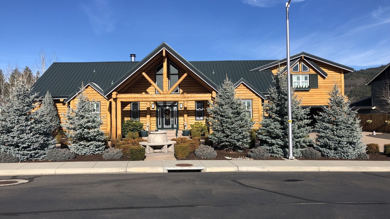 Photo of Outdoor in Shady Cove