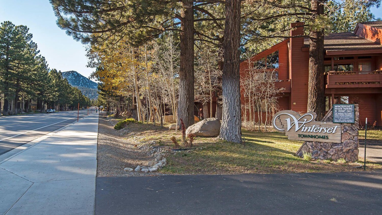 Photo of Outdoor in Mammoth Lakes