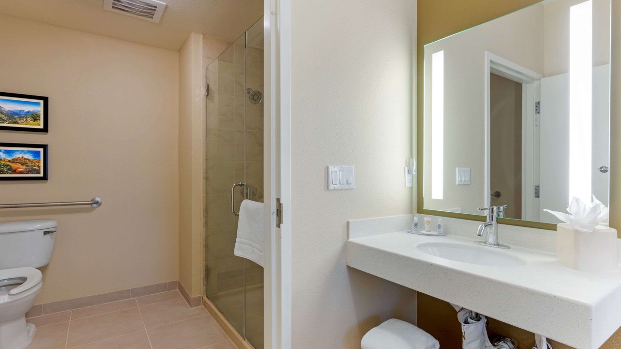 Photo of Bathroom in Guasti