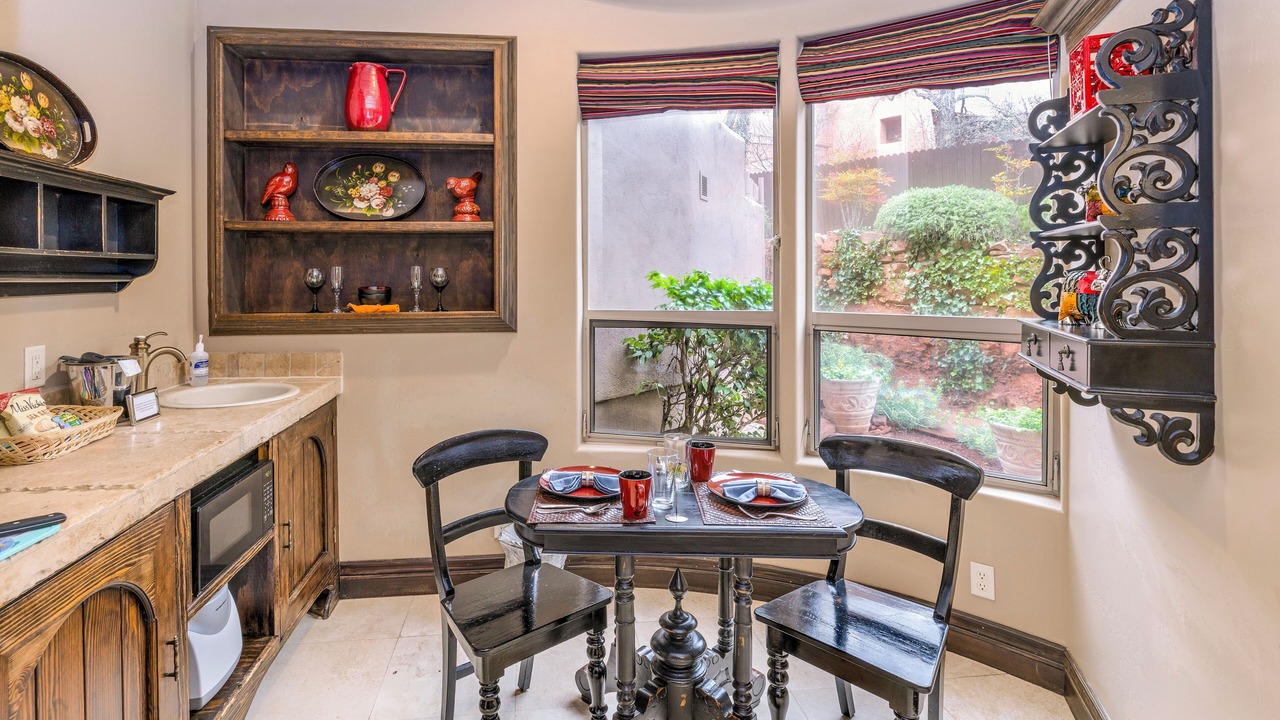 Photo of Livingroom in West Sedona