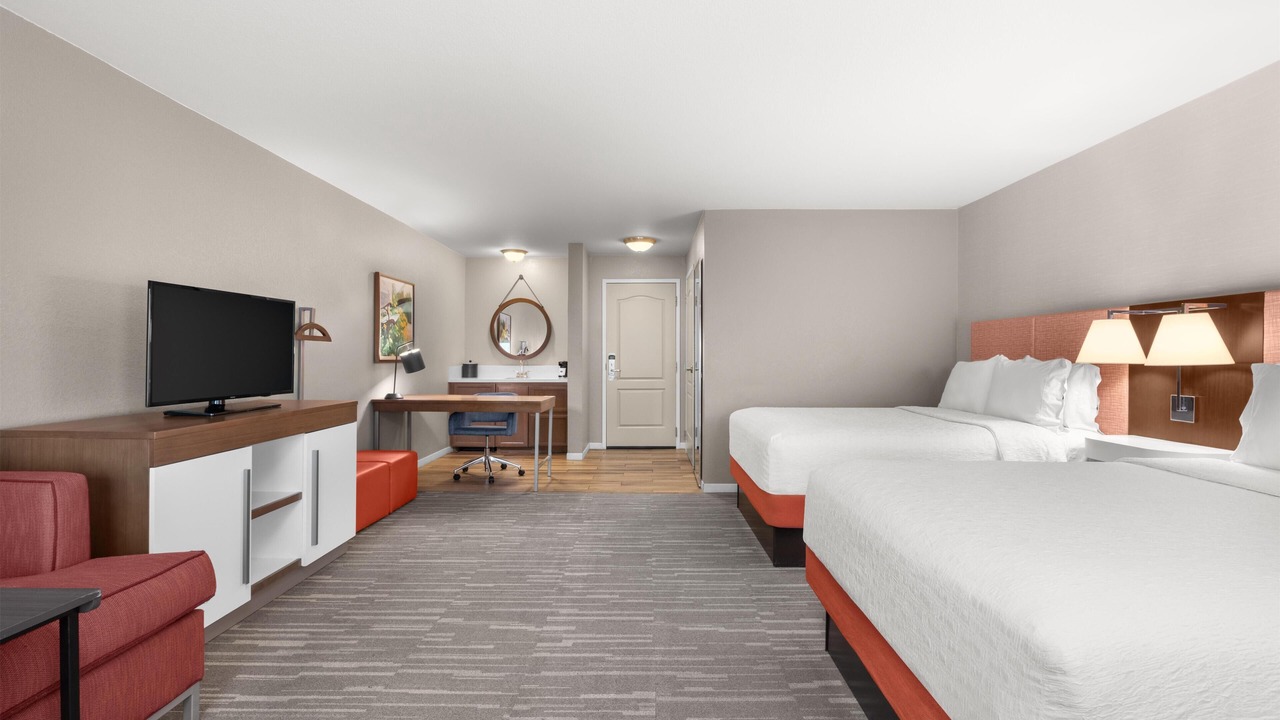 Photo of Bedroom in Raisin