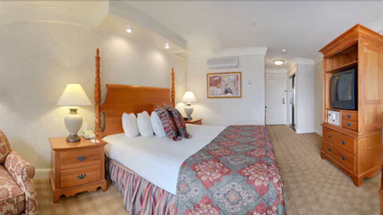 Photo of Bedroom in Burlingame