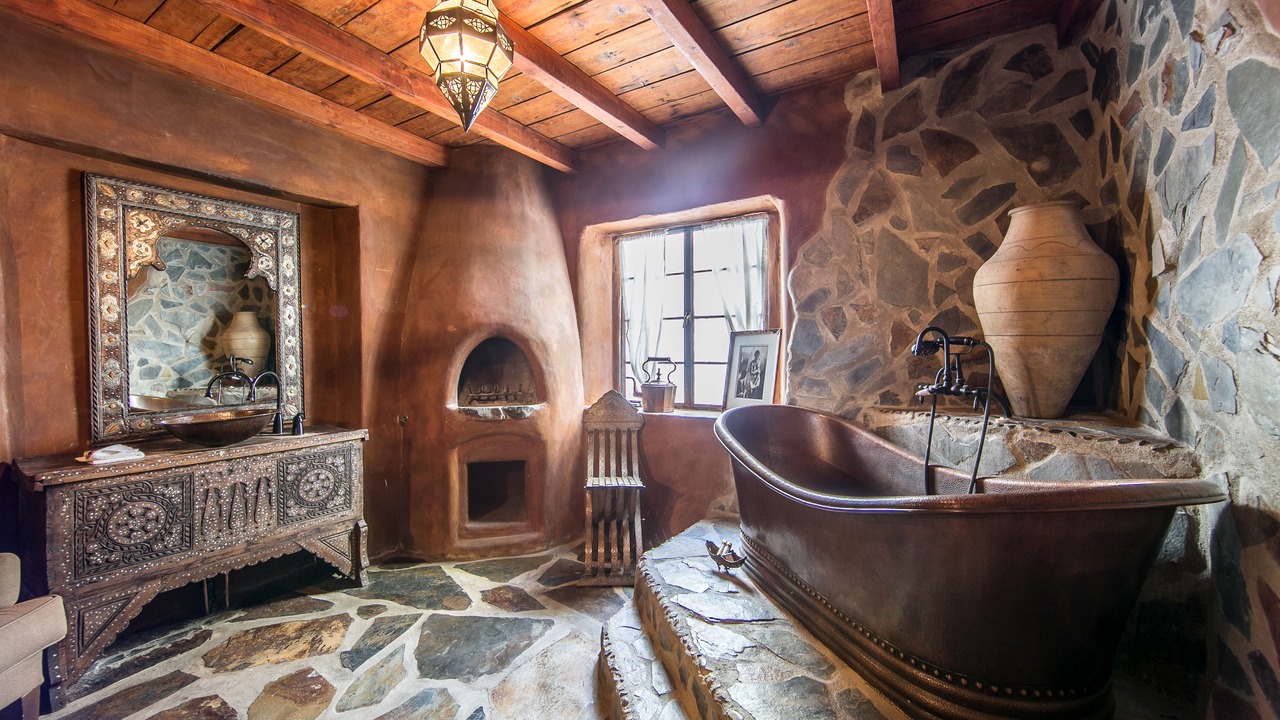 Photo of Bathroom in Historic Tennis Club